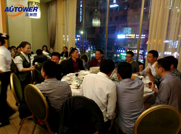 臘八前夕深奧圖(Autower)擼起袖子大干了一場 臘八前夕深奧圖(Autower)擼起袖子大干了一場